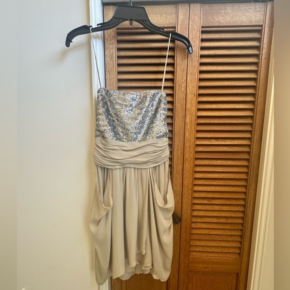 Alice + Olivia Womens Dress Size 2 Silver Taupe Sequined Sheath Strapless Short - Picture 8 of 16